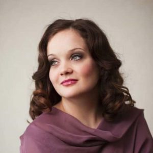 Evija Martinsone /operdziedātāja/