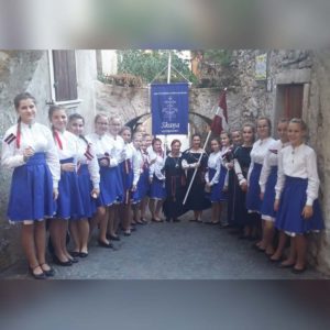 Mārupes Mūzikas un mākslas skolas meiteņu koris "Skaņa"